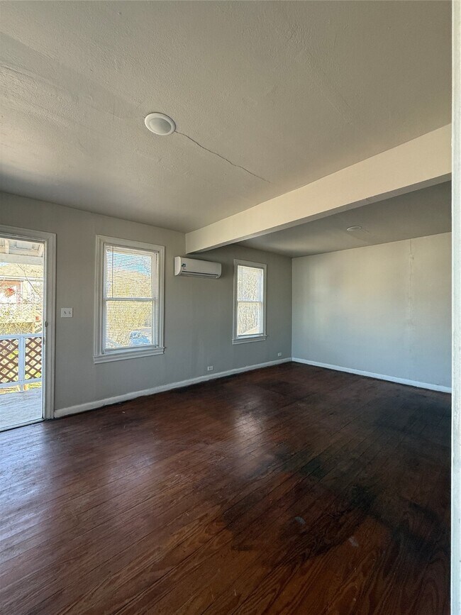 Building Photo - 2711 Avenue G