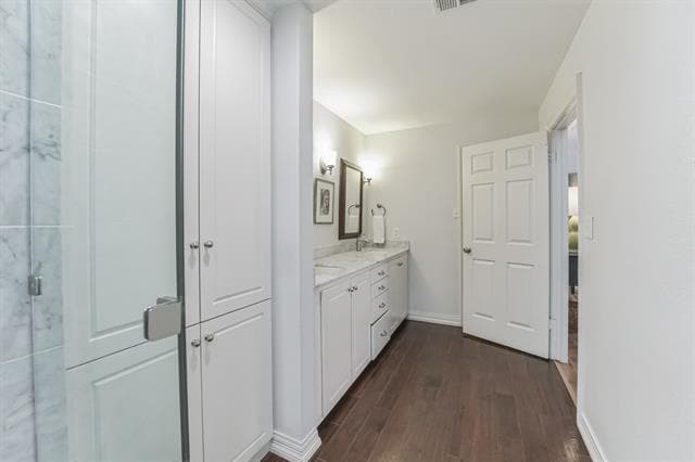 Building Photo - 3444 Normandy Ave