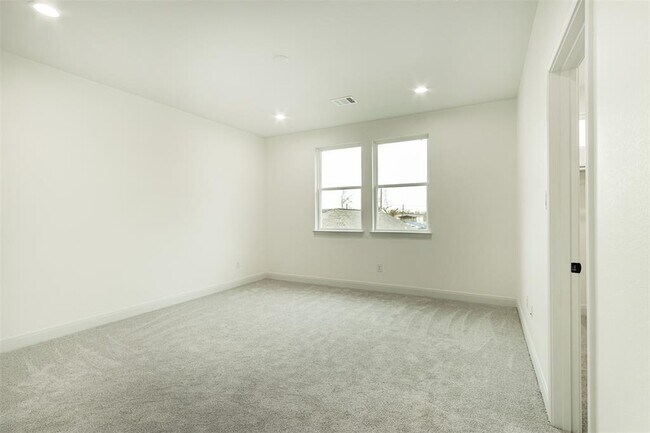 Building Photo - 4006 Bennington St