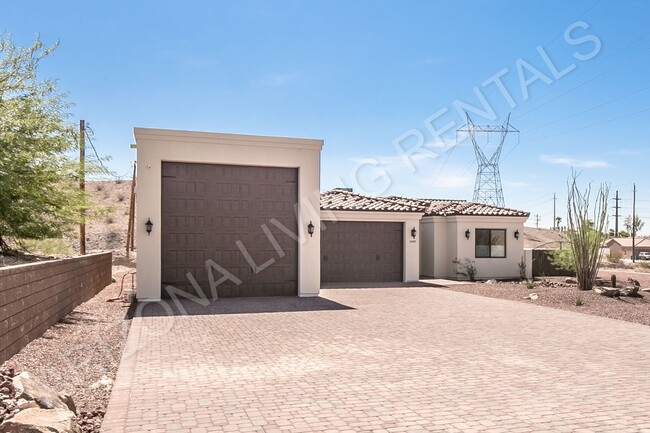 Building Photo - SEASONAL FURNISHED JANUARY-APRIL 2026