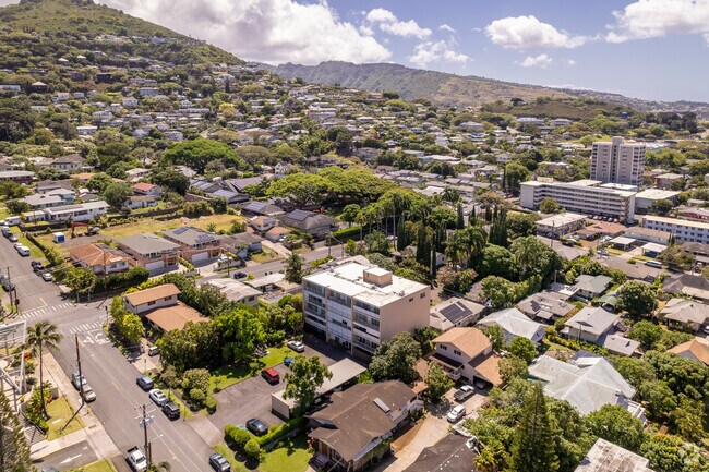 Aerial Photo - Makiki Hillside