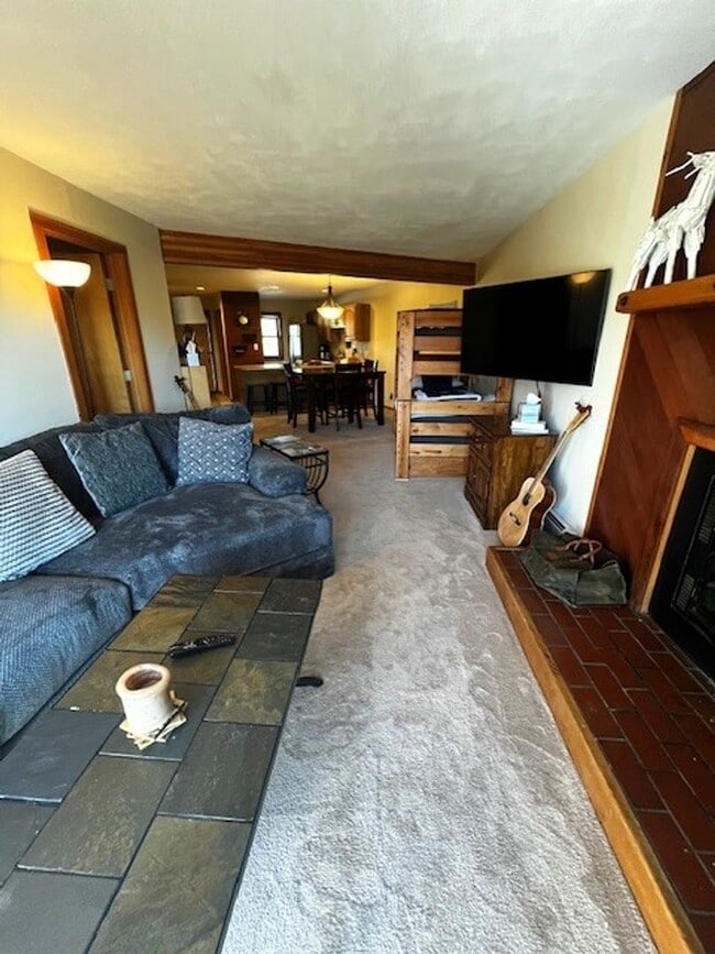 Building Photo - Winter Seasonal Rental- Snowscape 402