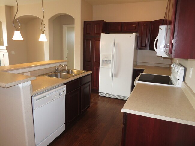 Building Photo - Condo with Mountain Views & Prime Location Near Powers Corridor!!