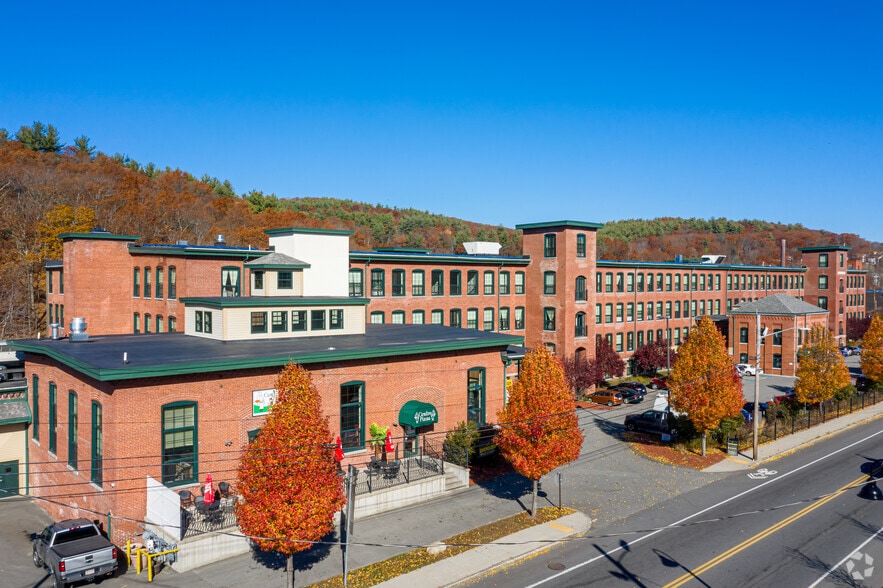 Primary Photo - Riverside Commons