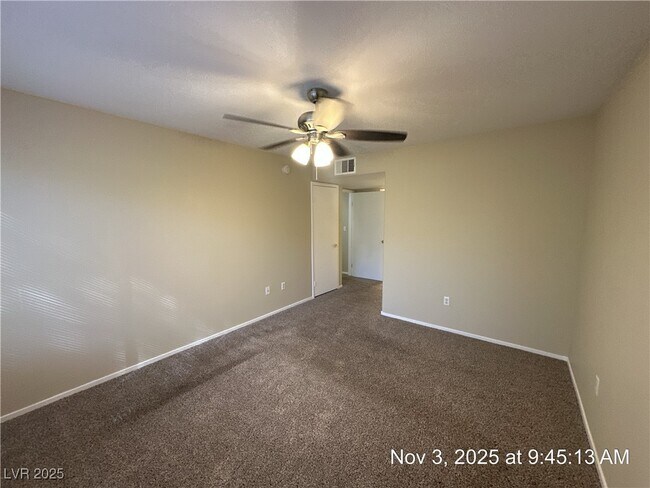 Building Photo - 5710 E Tropicana Ave