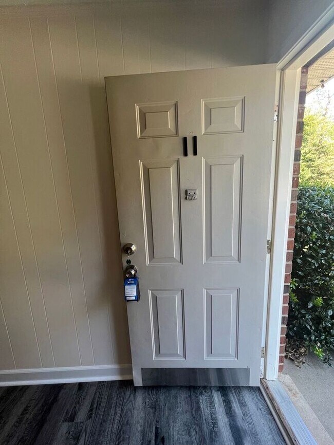 2 Bedroom 1 Bath SPECIAL First Month Free! 11 Mountain Creek Rd