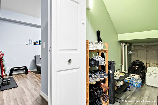 Building Photo - 1477 Sedgewood Ct
