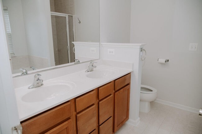 Building Photo - 110 Quinton Oaks Cir