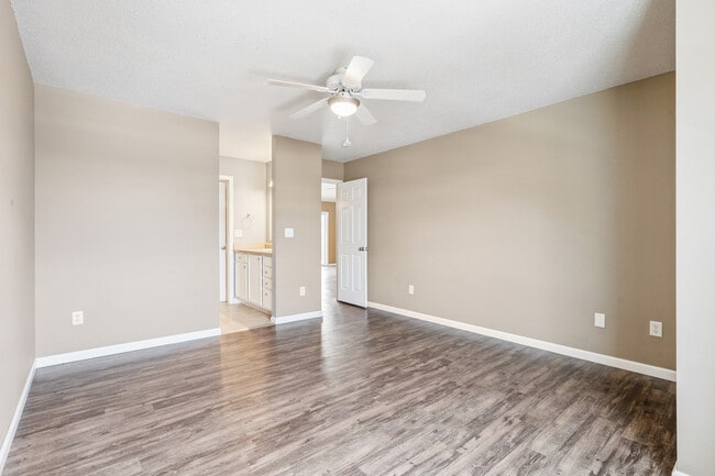 Building Photo - 2539 Catskill Ct