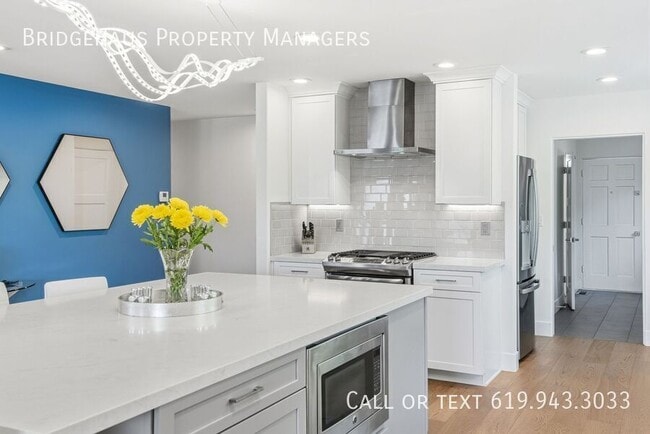 Building Photo - 3266 Goldfinch St