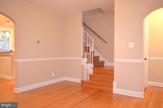 Building Photo - 206 S Courthouse Rd