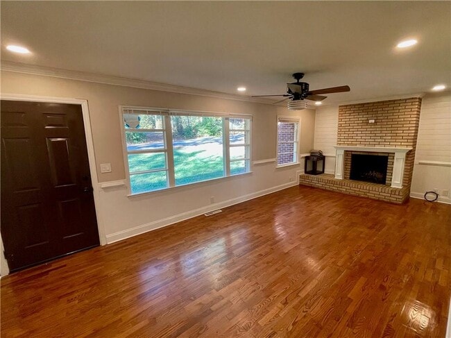 Building Photo - 21 Opal St