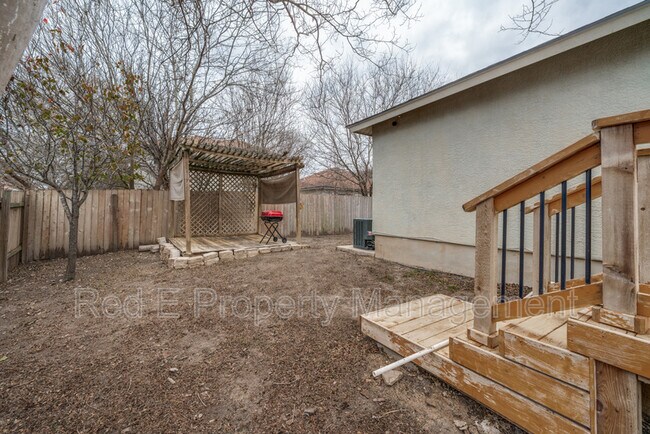 Building Photo - 6858 Celes Meadow Dr