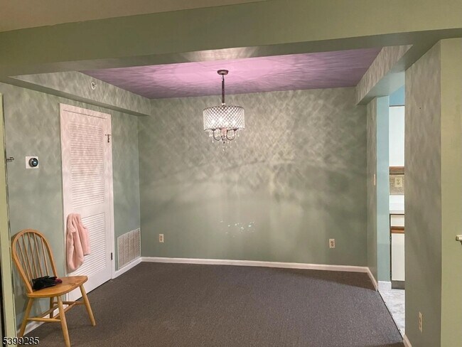 Building Photo - 420 Stratford Pl