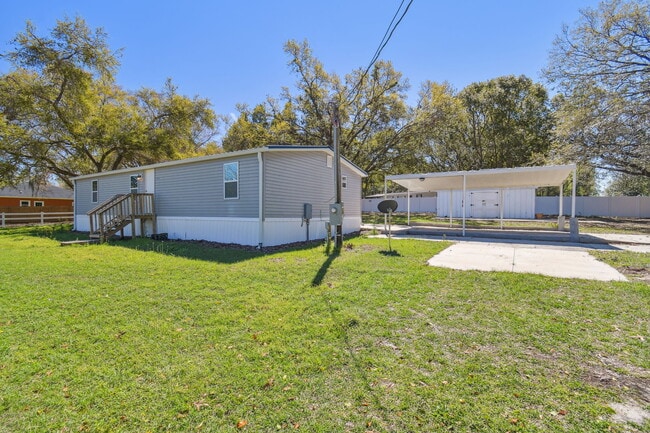 Building Photo - 39510 Sunburst Dr