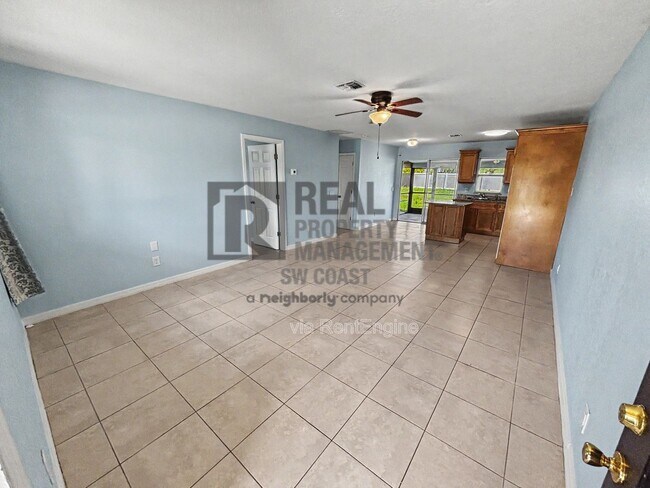 Building Photo - 843 SW 16th Terrace