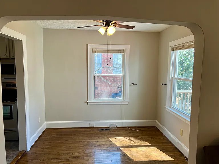 Building Photo - 435 Rollingwood Cir