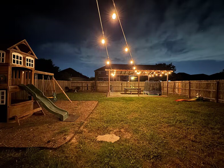 Backyard - 2304 Llano Mediano Ln