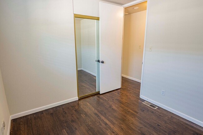 Building Photo - 4384 Camden Ave