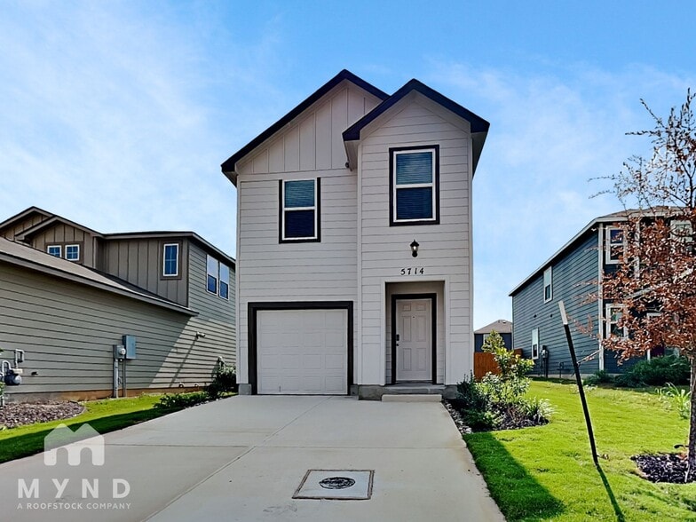 Primary Photo - 5714 Agate Cir