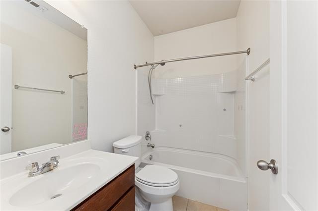 Building Photo - 9108 Blackstone Dr