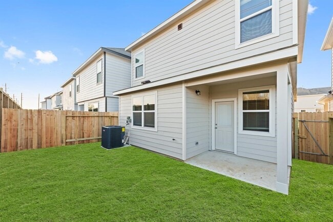 Building Photo - 24822 Landolfi Dr