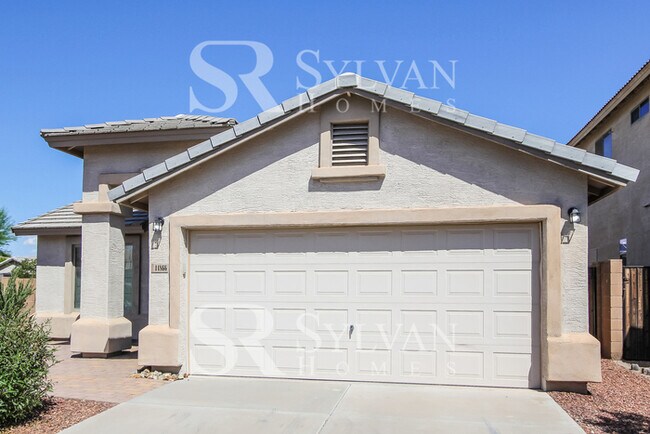 Building Photo - Pretty 4BR 2BA Home