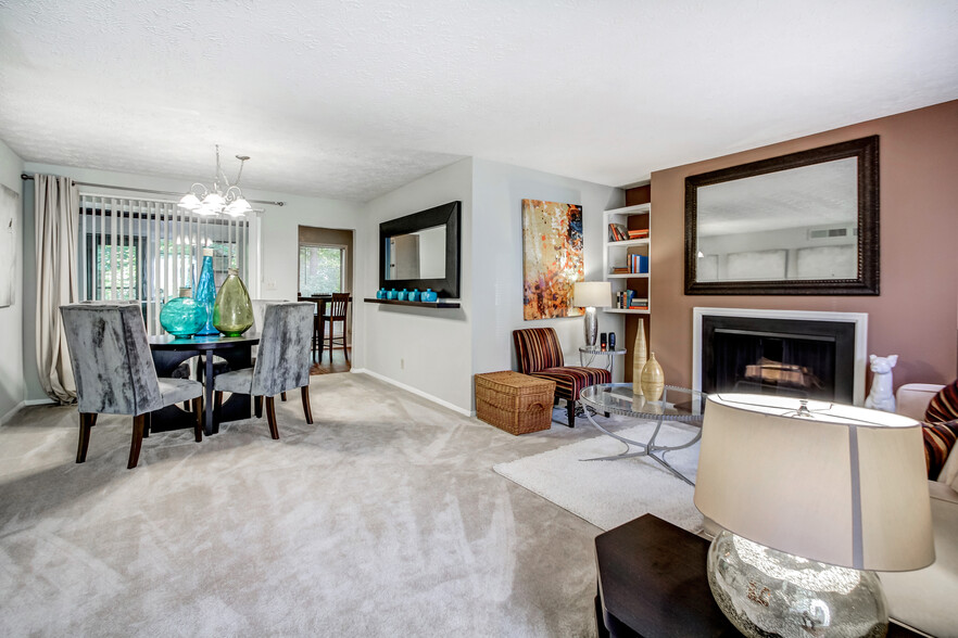 Dining Area/ Living Room - Dunwoody Crossing