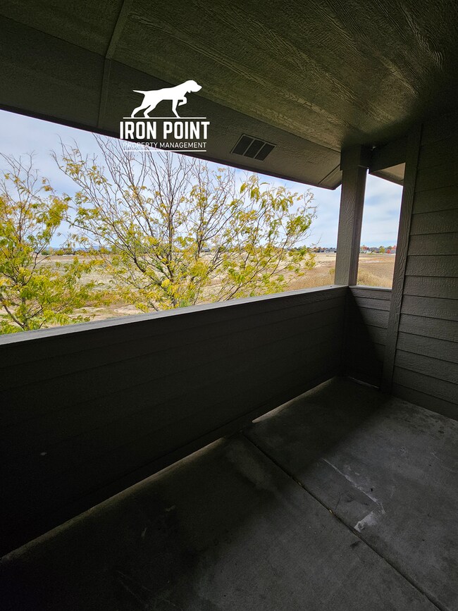 Building Photo - SC5700