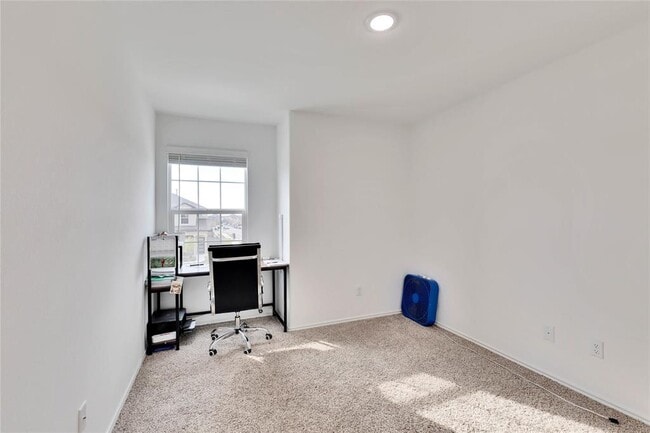 Building Photo - 124 Canley Lp