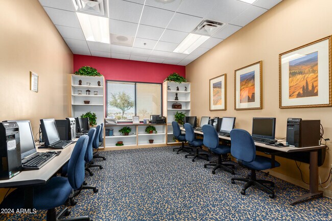 Building Photo - 20500 N Big Dipper Dr