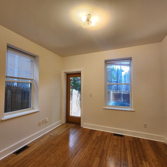 Building Photo - Bright and spacious one bedroom units in a great location in Brewerytown