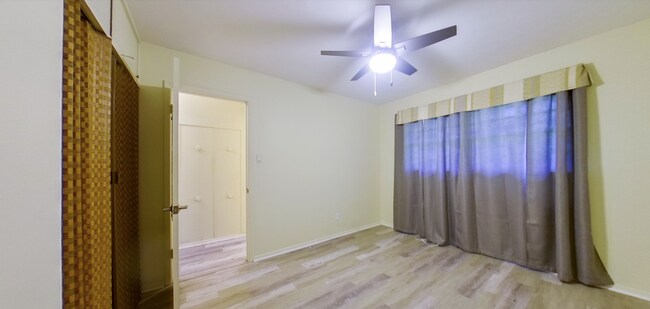 Building Photo - 3D Tour Available! West Side Home + Sunroom + Attached Garage + Pets Welcome + Washer & Dryer!  A...