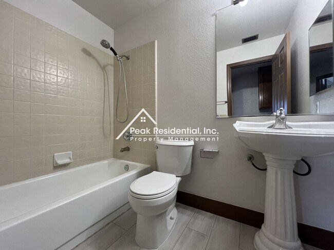Building Photo - 5205 Efthemia Way
