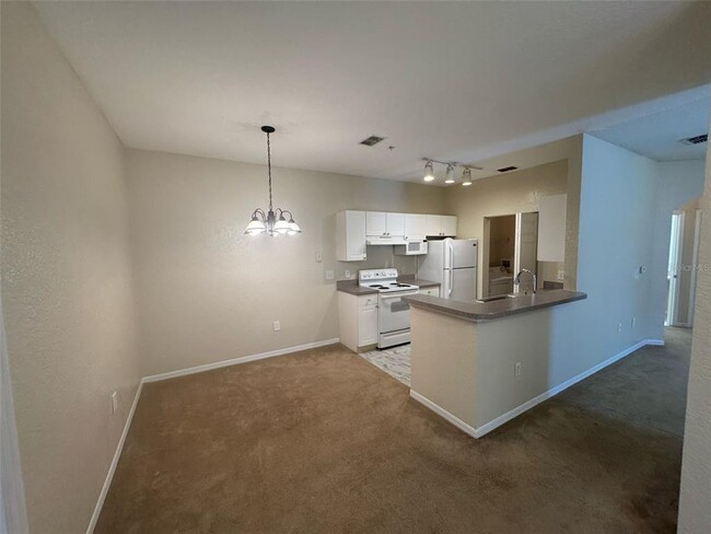 Building Photo - 822 Grand Regency Pointe