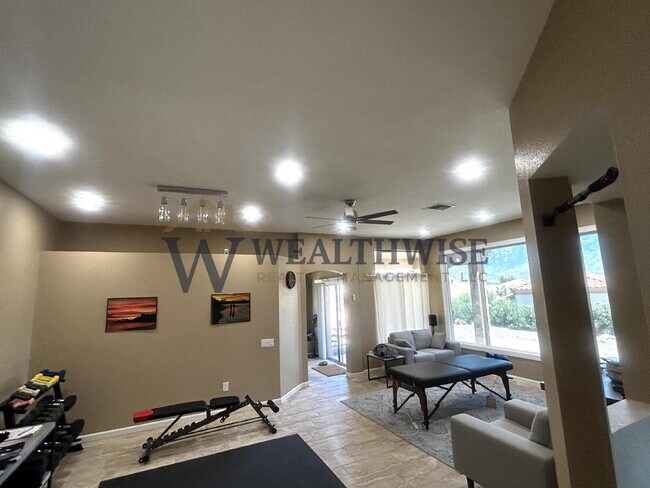 Building Photo - Luxurious 2 Bedroom 2 Bath Home for Rent in Sun City, Oro Valley 14286 N Wisteria Way, Oro Valley...