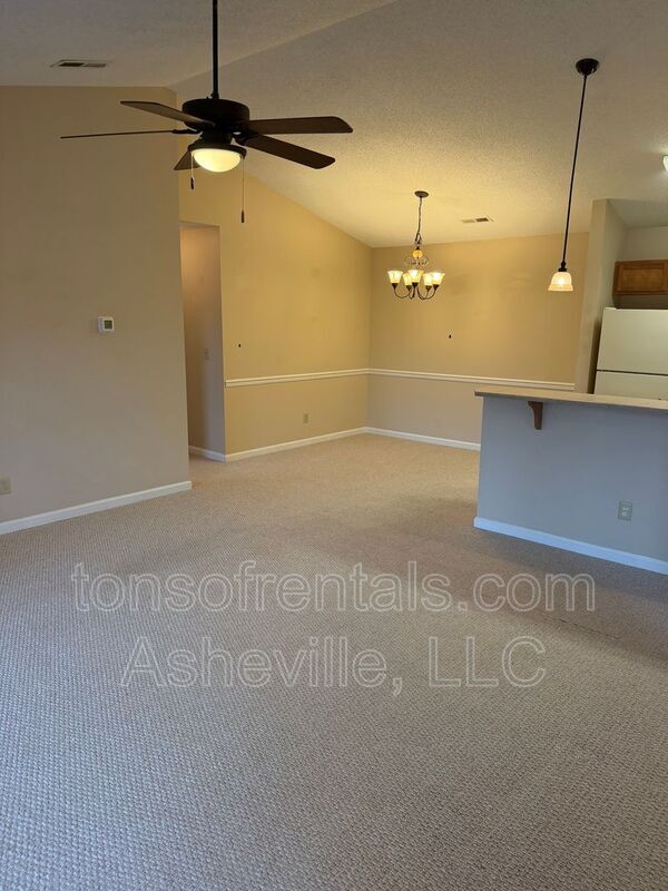 Building Photo - 149 Morningside Ln