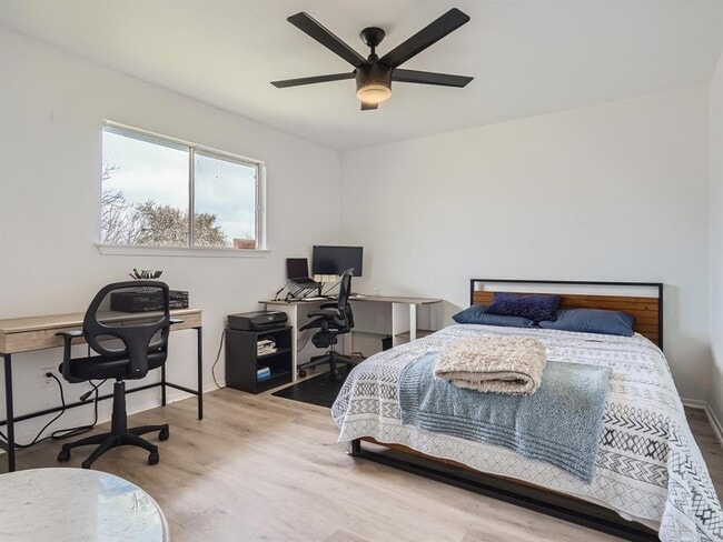 Building Photo - 7701 Copano Dr