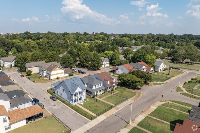 Aerial Photo - College Park Family II