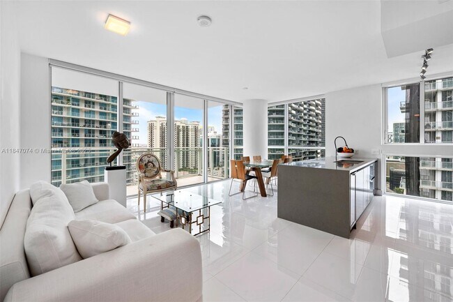 Primary Photo - 1080 Brickell Ave