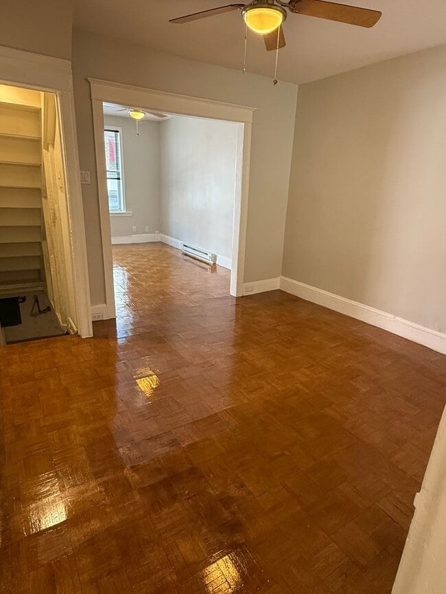 Building Photo - Beautiful 2BR home in Port Richmond