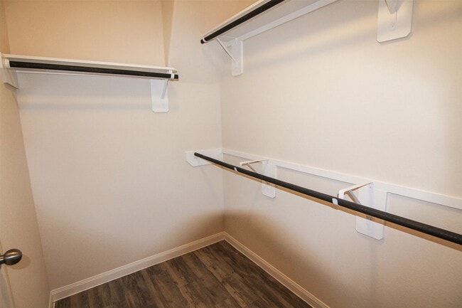 Building Photo - 6011 Peaceful Ridge Dr