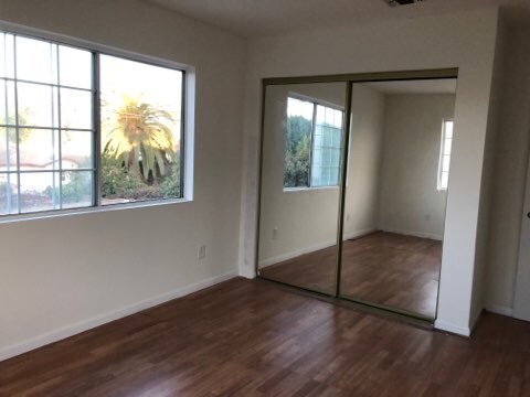 Building Photo - 4932 S Slauson Ave