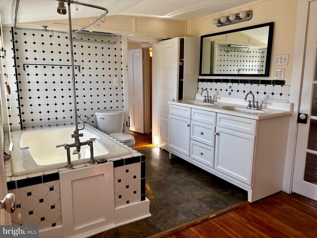 Building Photo - 8122 John Mosby Hwy