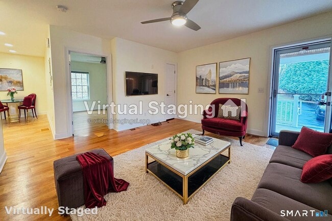 Building Photo - 8 Woodside Ave