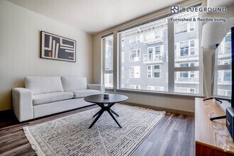 Building Photo - 1414 10th Ave