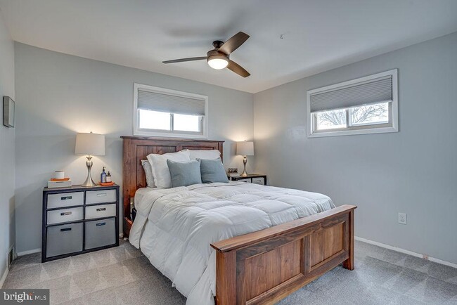 Building Photo - 4801 Apple Tree Dr