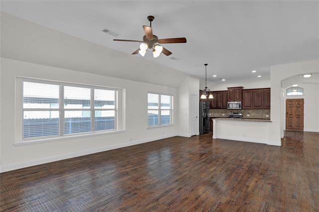 Building Photo - 2105 Burke Dr