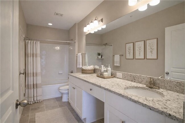 Building Photo - 10 Perimeter Summit Blvd