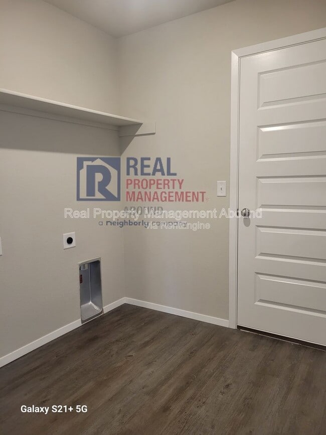 Building Photo - 8510 E 163rd St S